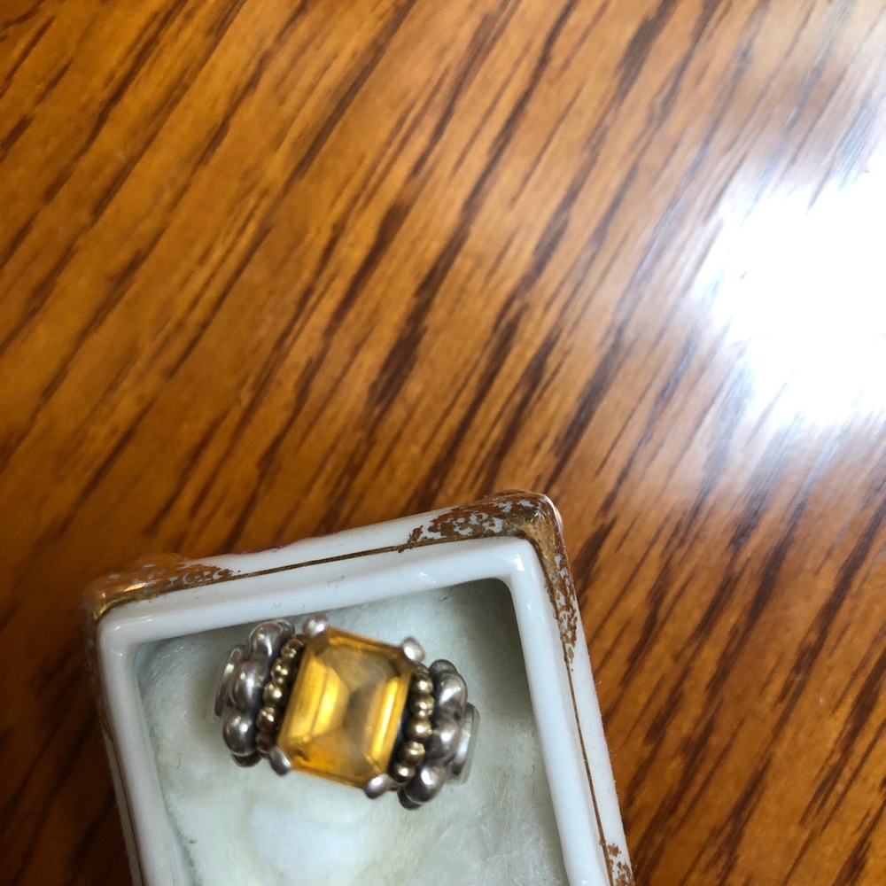 Ring - Picture 4 of 6